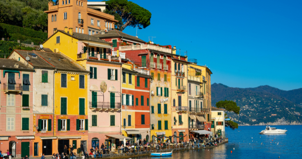  How to Find a Job in Italy as an Expat (Realistic Tips That Actually Help)